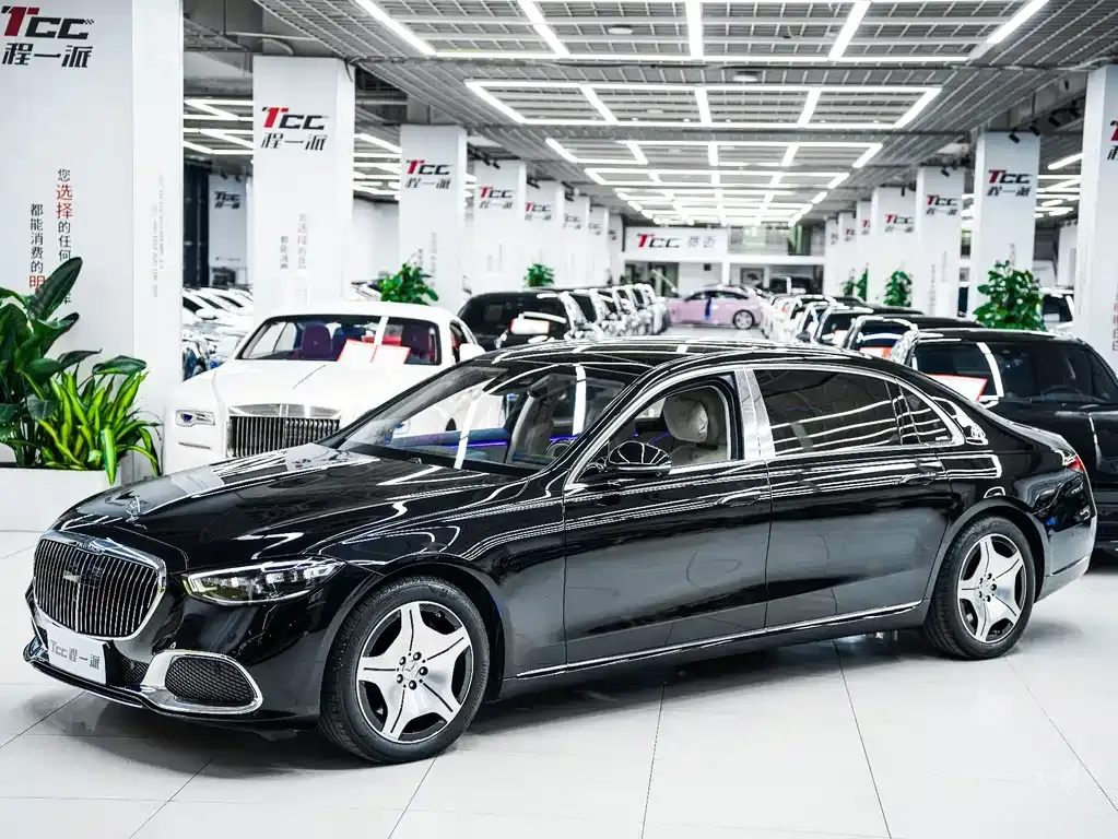 Mercedes-Benz S-Class — фото 1