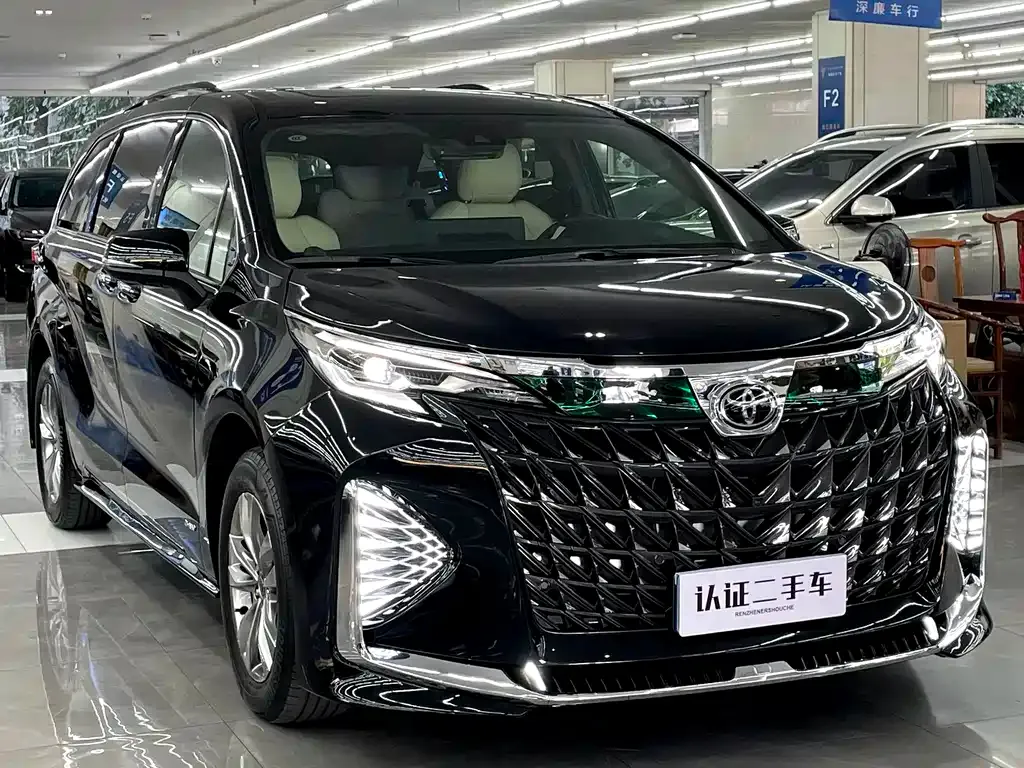 Toyota Sienna 2025 из CN, фото 4