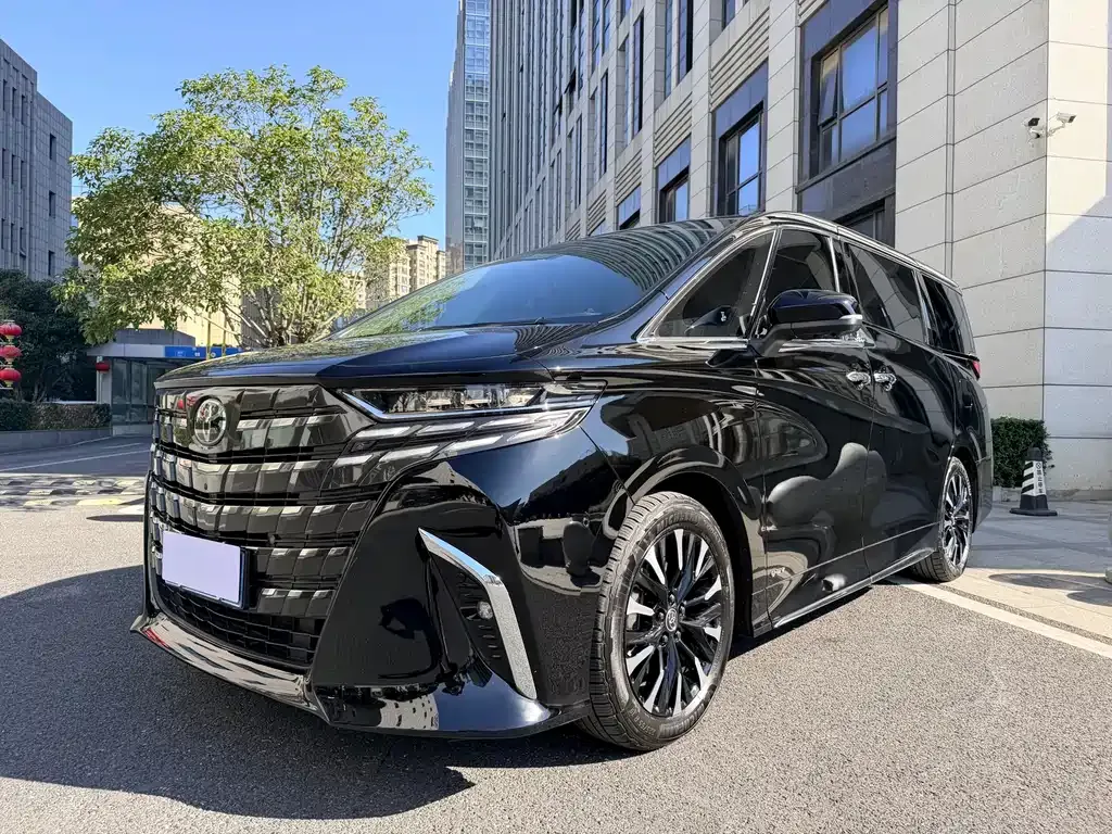 Toyota Alphard 2024 из CN, фото 1