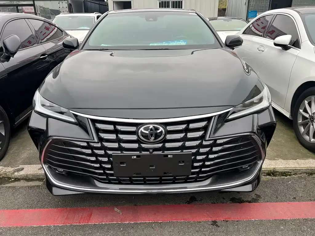 Toyota Avalon 2023 из CN, фото 2