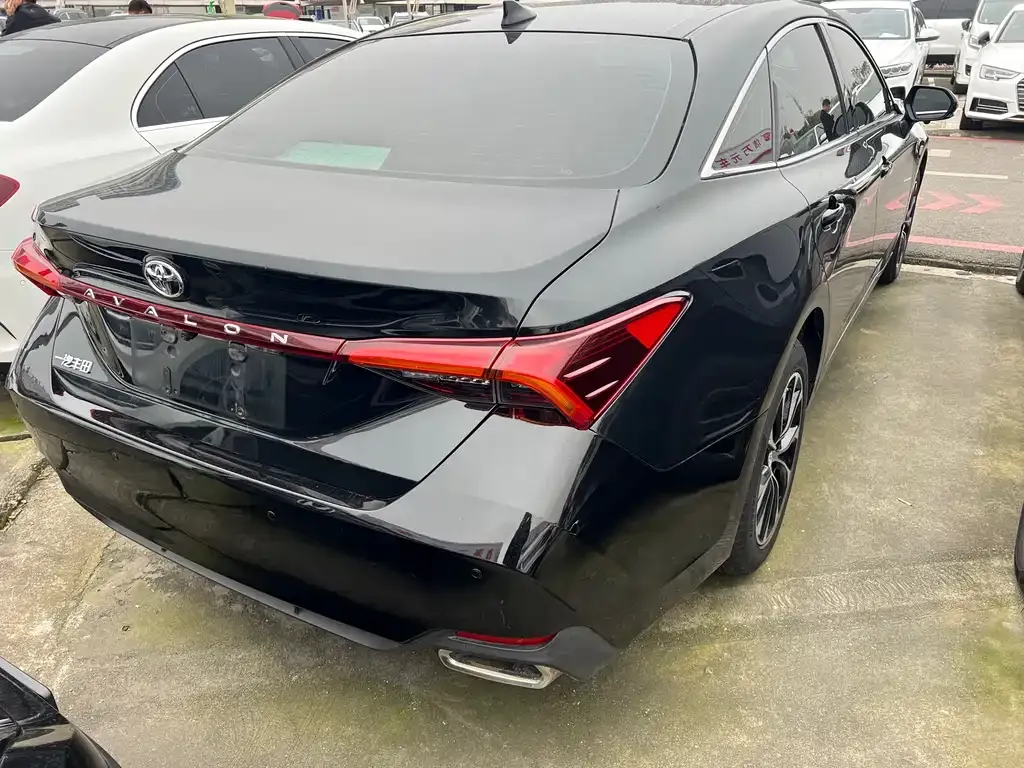 Toyota Avalon 2023 из CN, фото 8