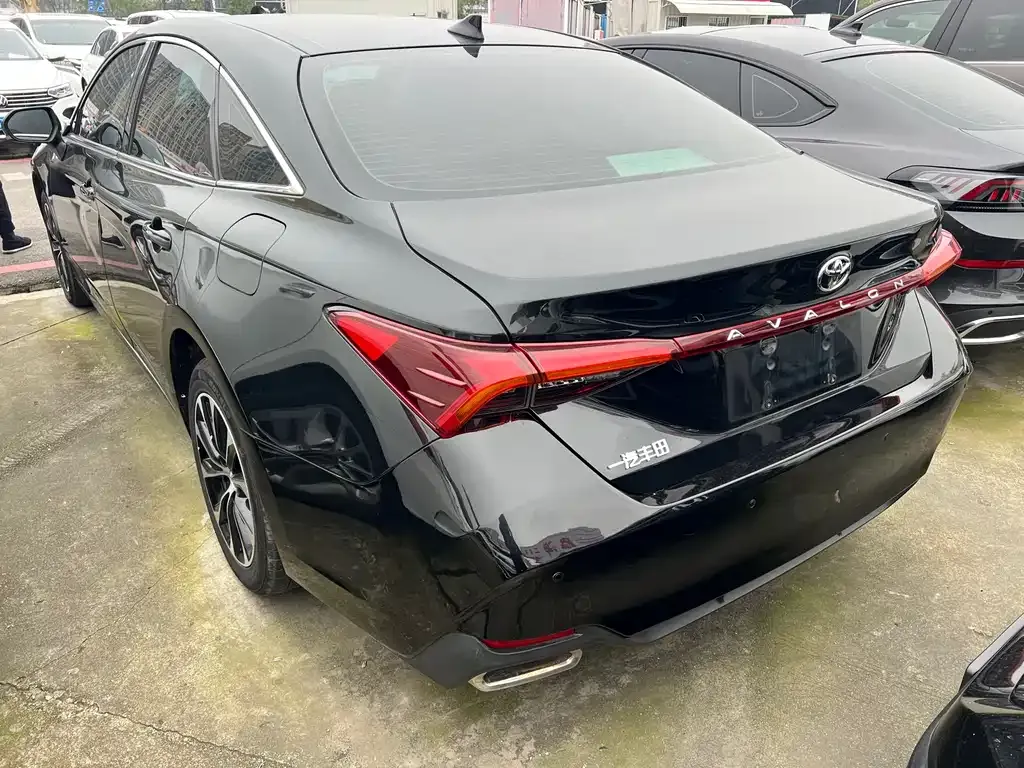 Toyota Avalon 2023 из CN, фото 9