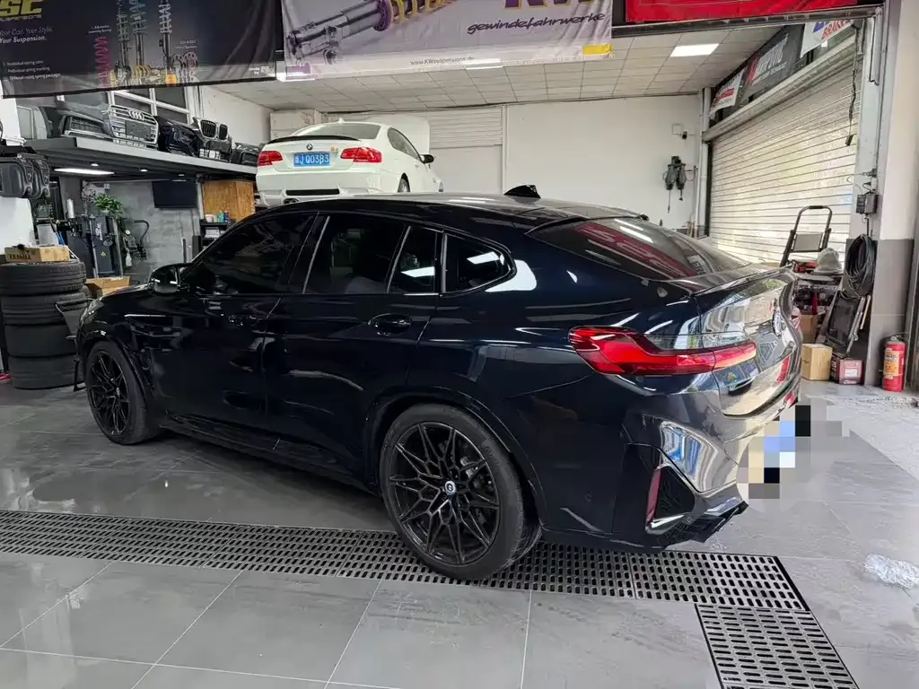 BMW X4 M 2024 из CN, фото 2