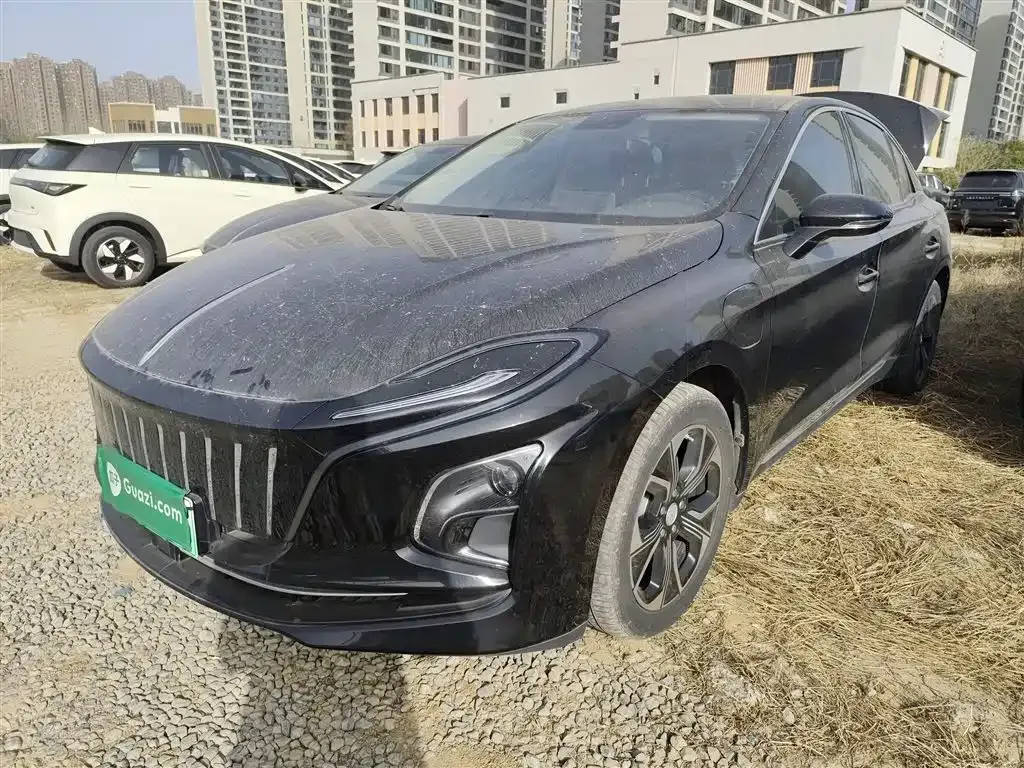 Hongqi E-QM5 — фото 1