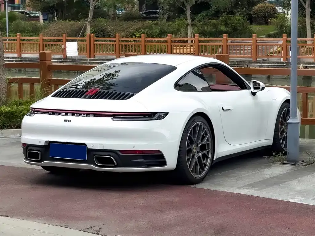 Porsche 911 2023 из CN, фото 6