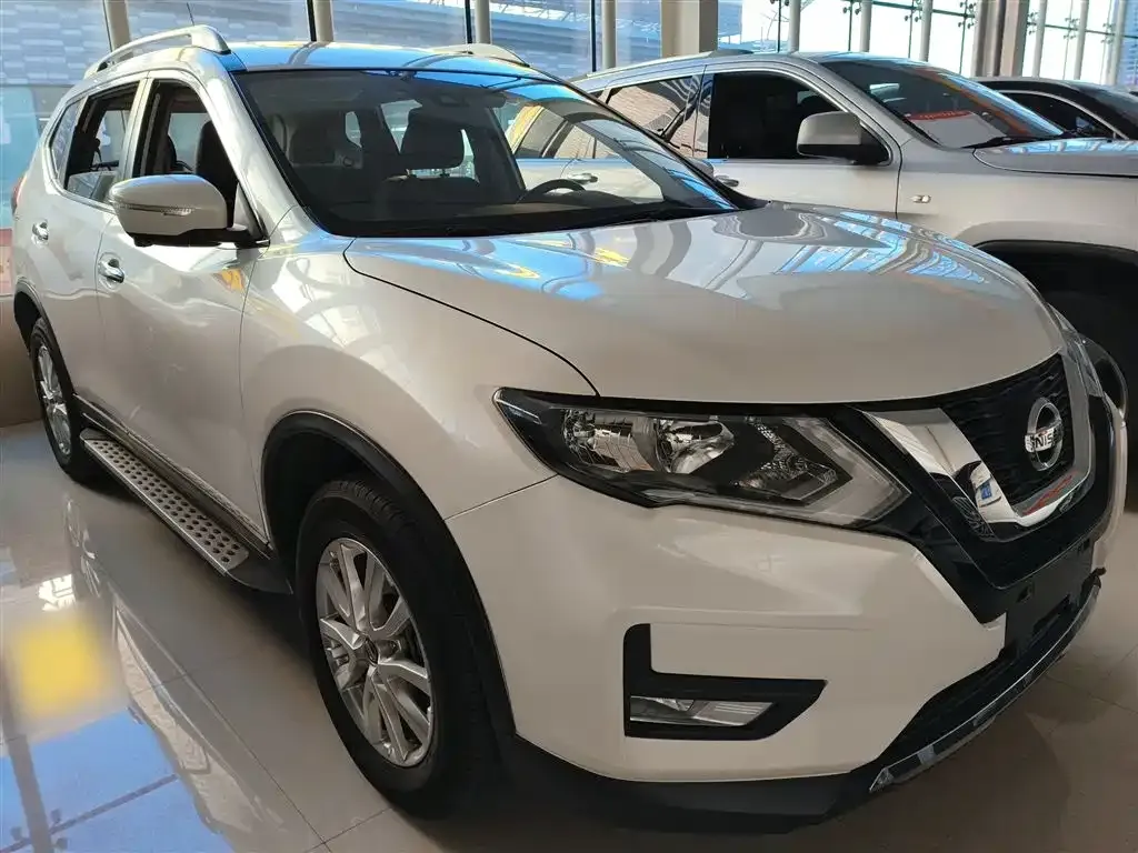 Nissan X-Trail — фото 4