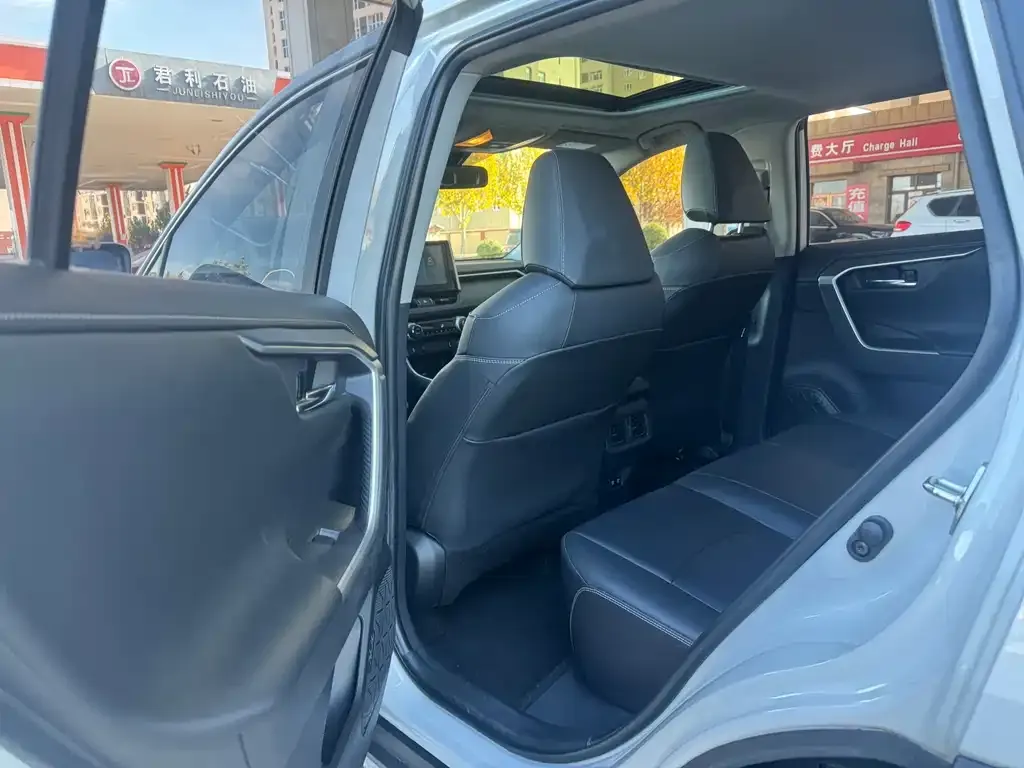Toyota RAV4 2021 из CN, фото 9