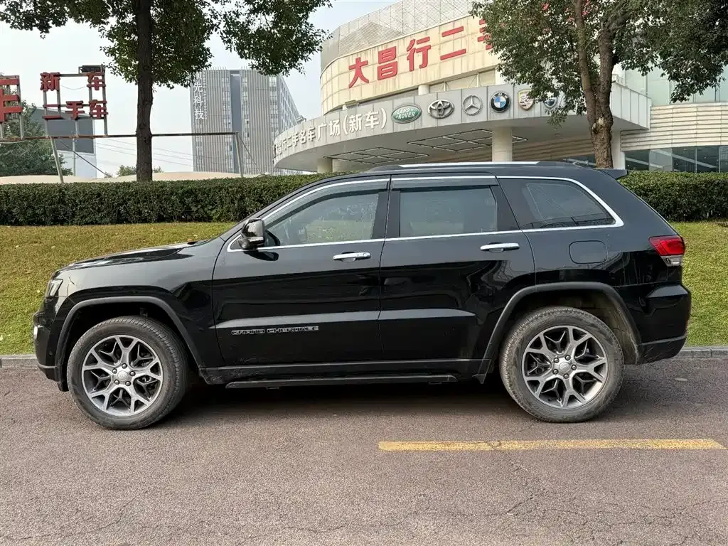 Jeep Grand Cherokee (Import) — фото 3