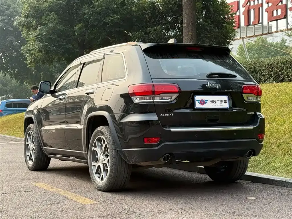 Jeep Grand Cherokee (Import) — фото 4