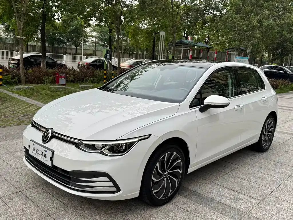 Volkswagen Golf 2025 из CN, фото 1