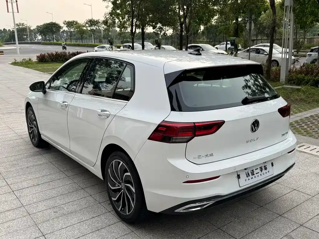 Volkswagen Golf 2025 из CN, фото 10