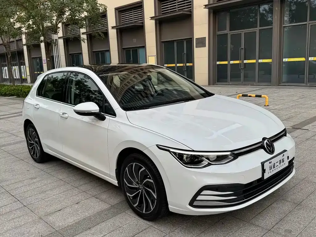 Volkswagen Golf 2025 из CN, фото 3