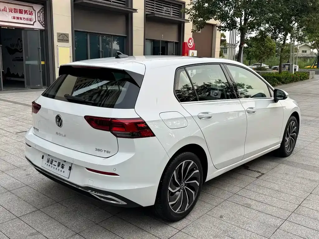 Volkswagen Golf 2025 из CN, фото 8