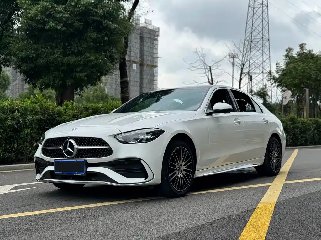 Mercedes-Benz C-Class — фото 1