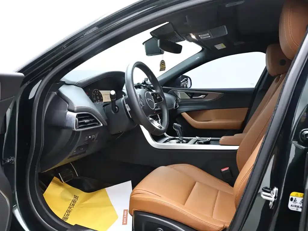 Jaguar XEL 2024 из CN, фото 10