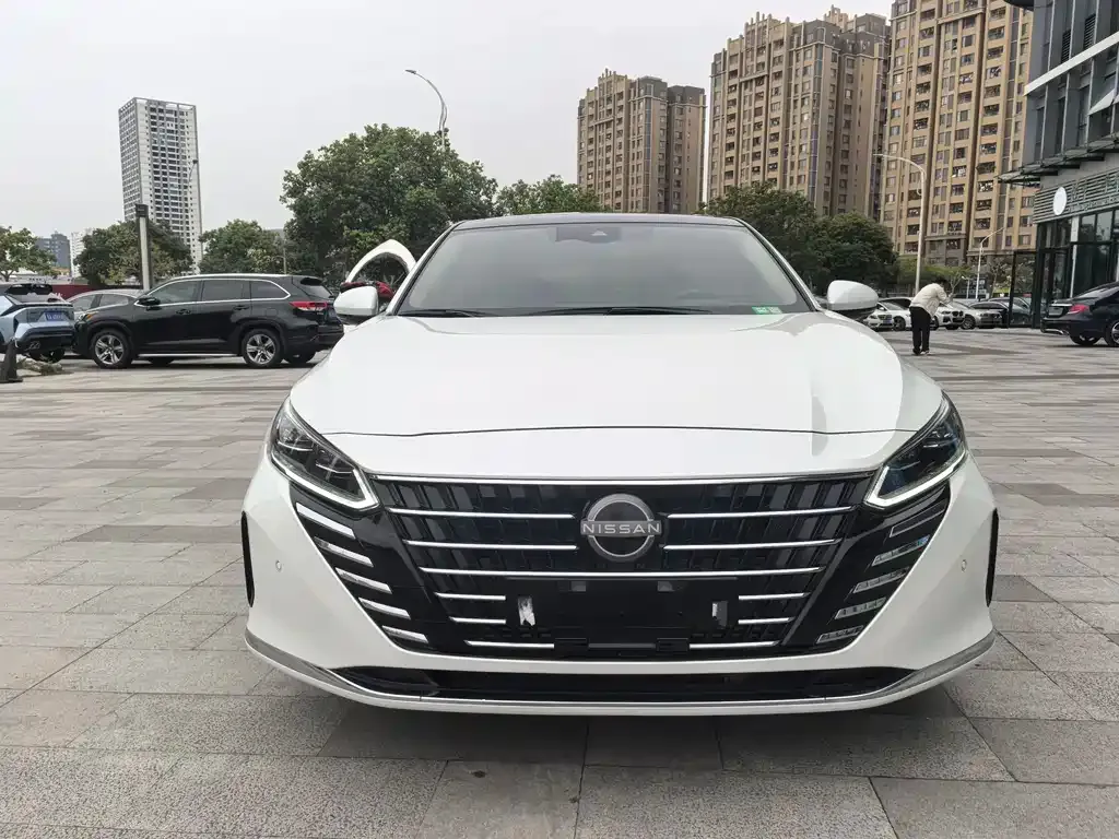 Nissan Teana — фото 2