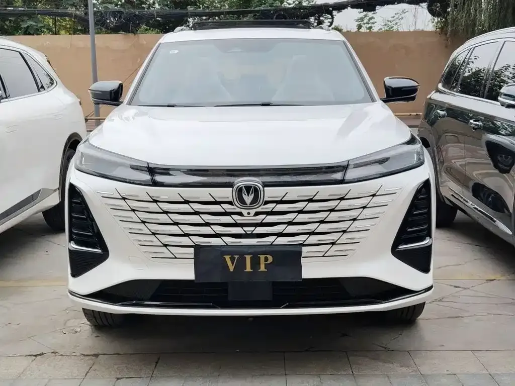 Changan CS75PLUS — фото 2