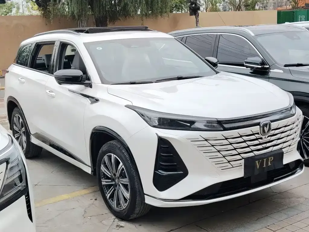 Changan CS75PLUS — фото 3