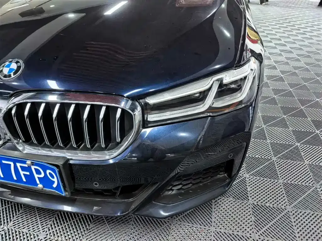 BMW 5 Series (Import) — фото 4