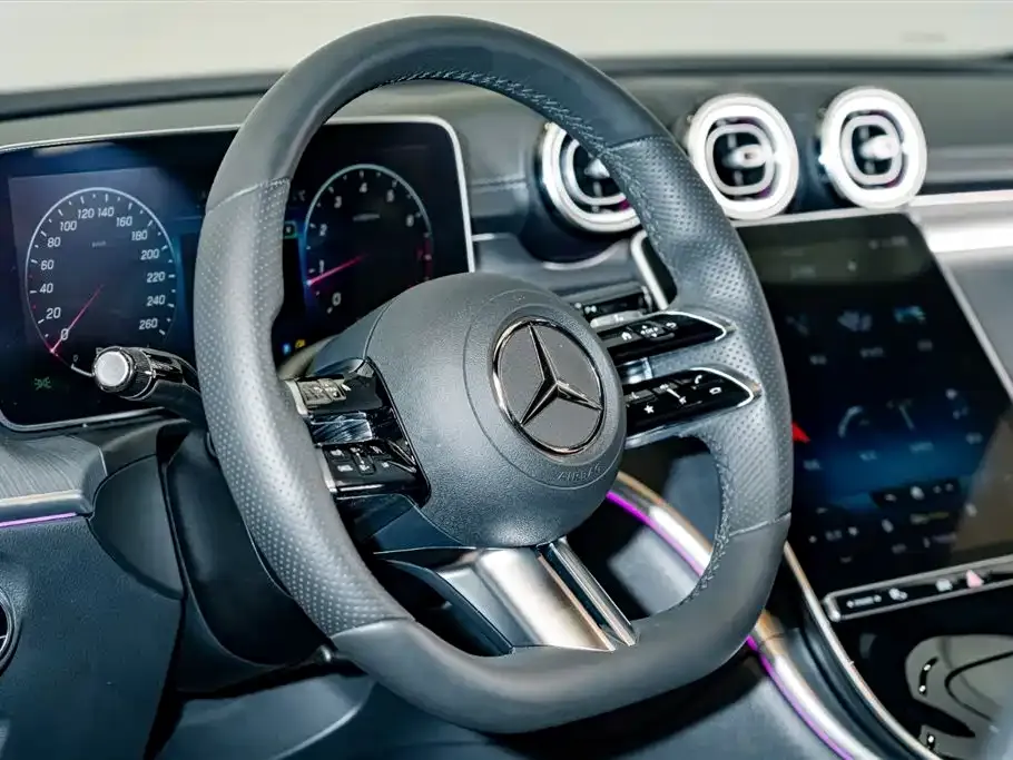 Mercedes-Benz C-Class — фото 10