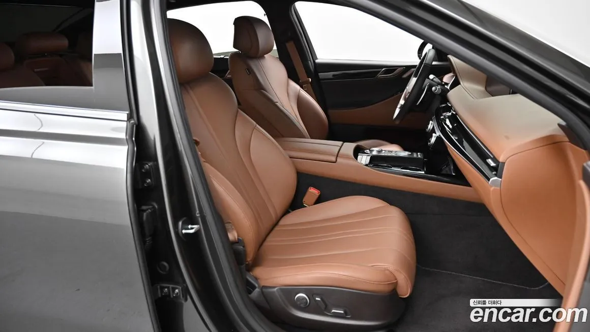 Genesis G80 — фото 10