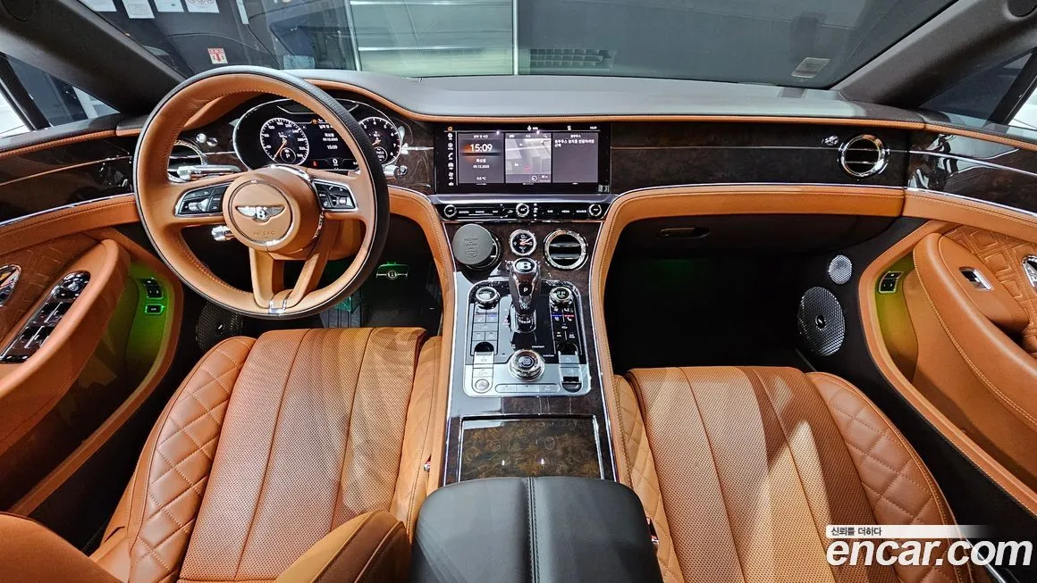 Bentley Continental 2022 из KR, фото 7