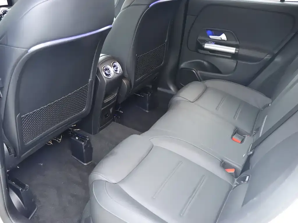 Mercedes-Benz GLA 2023 из CN, фото 10
