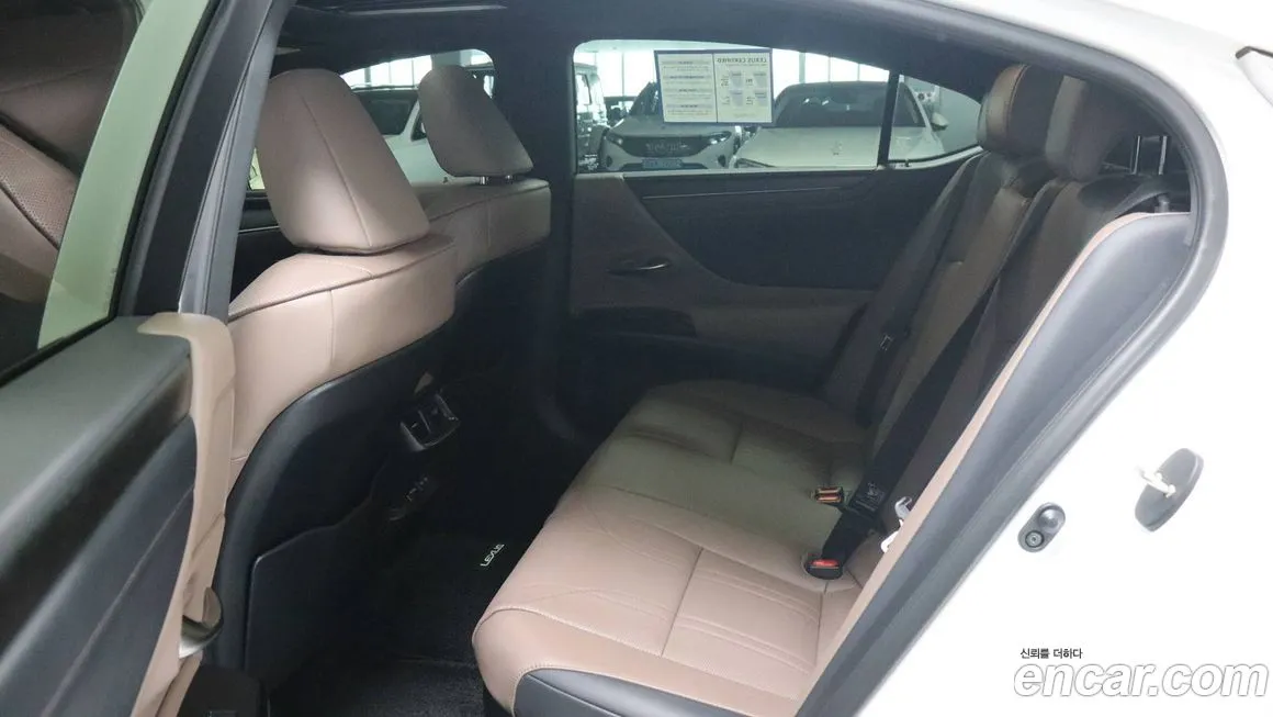 Lexus ES 2025 из KR, фото 10
