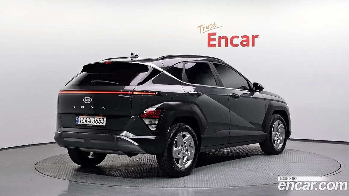 Hyundai Kona 2023 из KR, фото 2