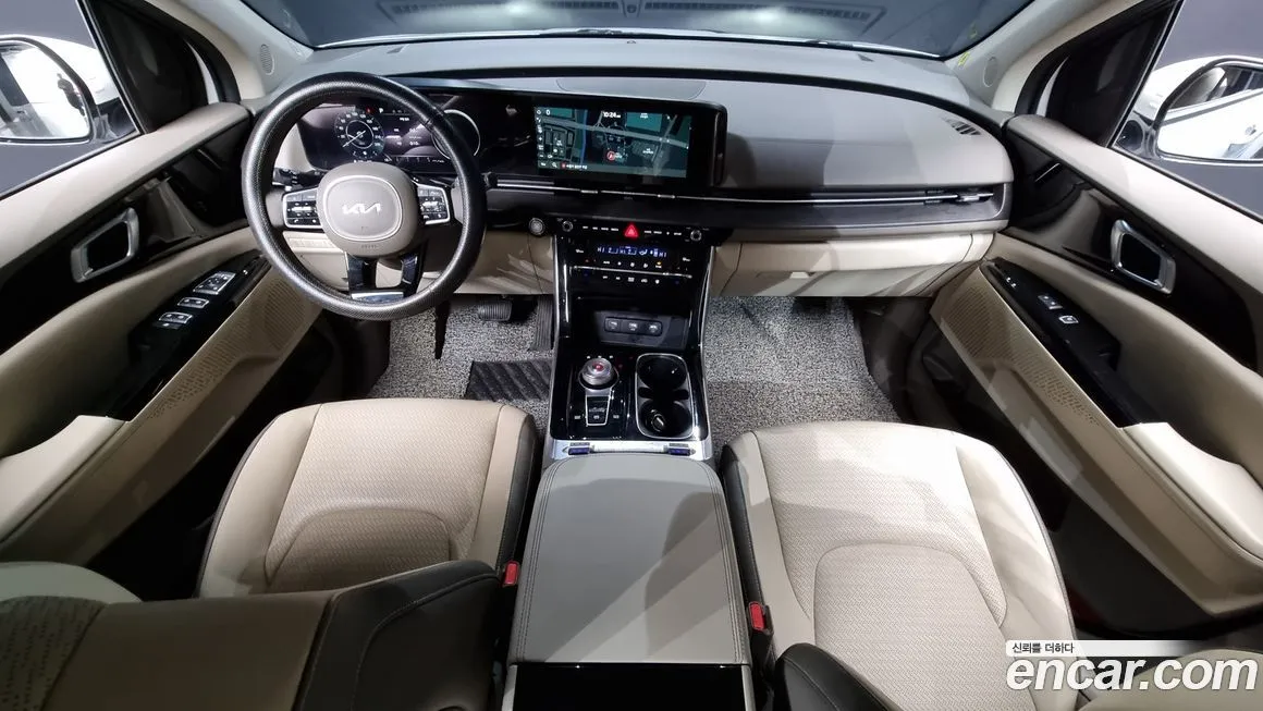 Kia Carnival — фото 7