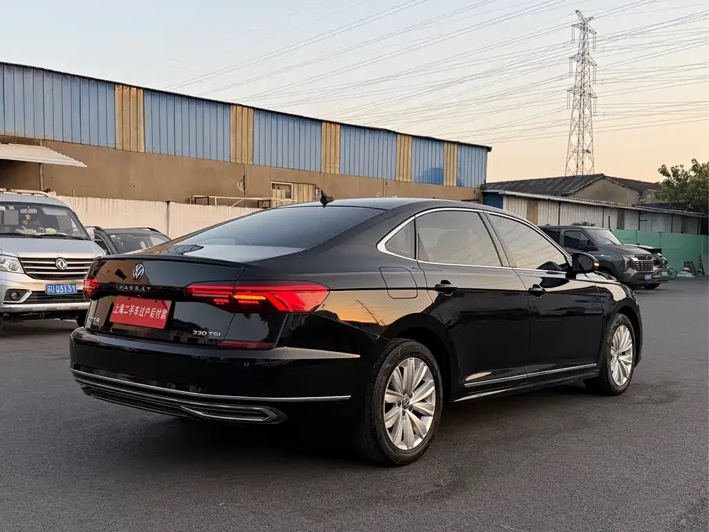 Volkswagen Passat — фото 9