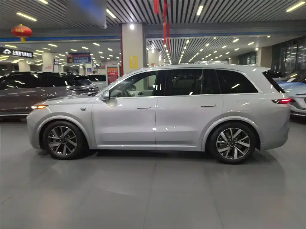 Li Auto L8 2022 из CN, фото 5