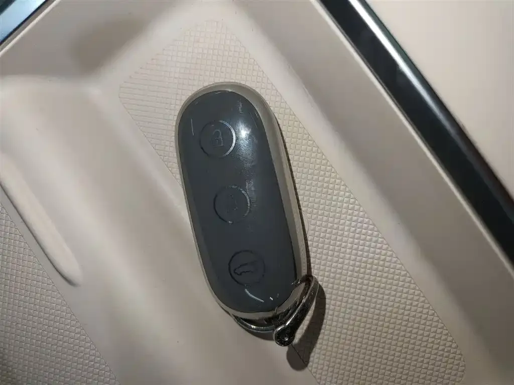 Li Auto L8 2022 из CN, фото 9