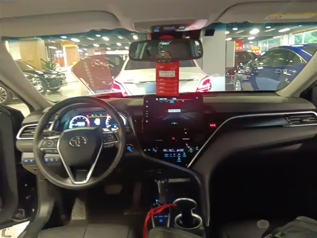 Toyota Camry 2023 из CN, фото 10