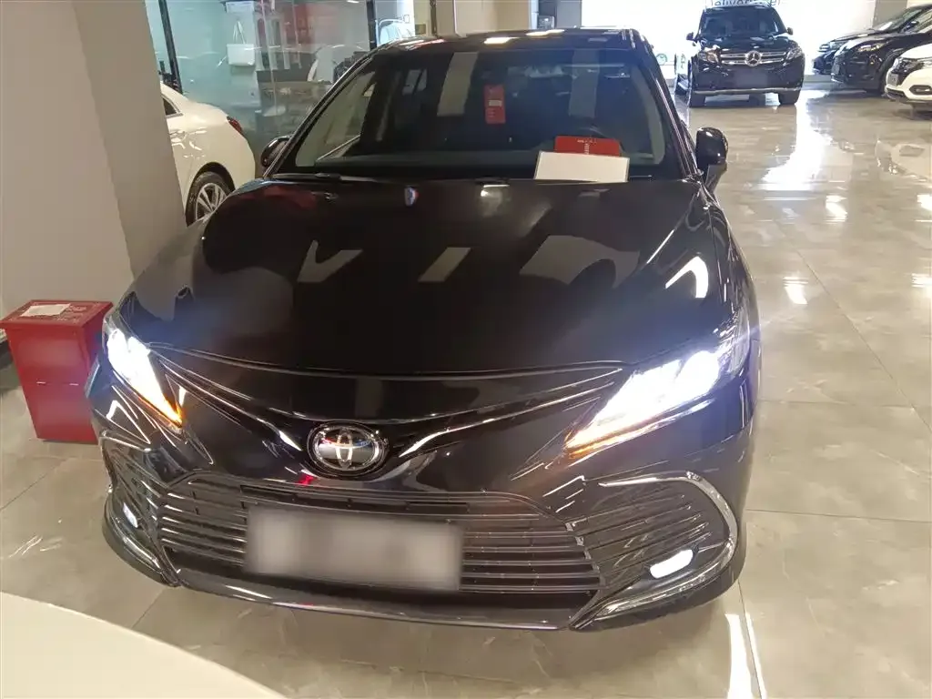 Toyota Camry 2023 из CN, фото 3