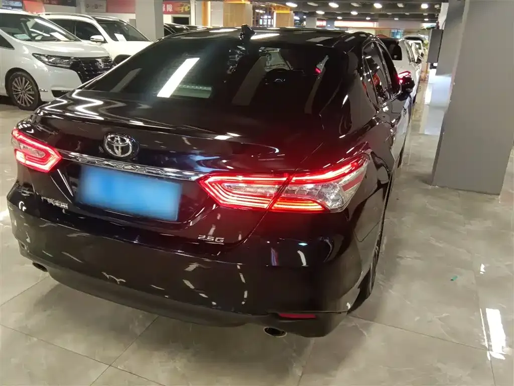 Toyota Camry 2023 из CN, фото 7