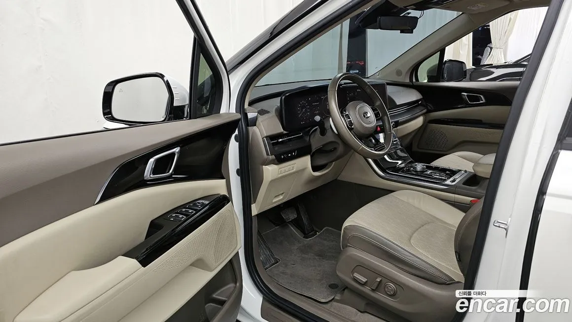 Kia Carnival — фото 10