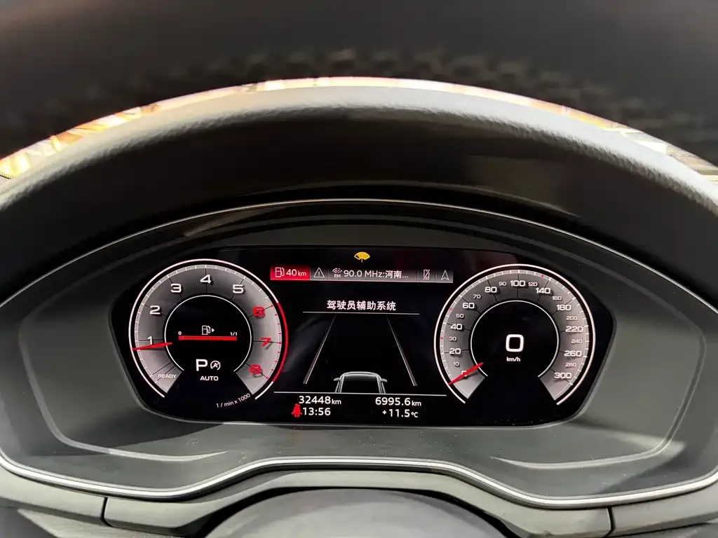 Audi A4L 2023 из CN, фото 9