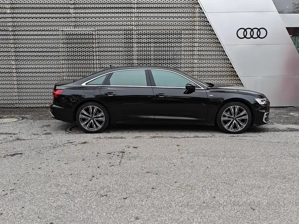 Audi A6L — фото 3
