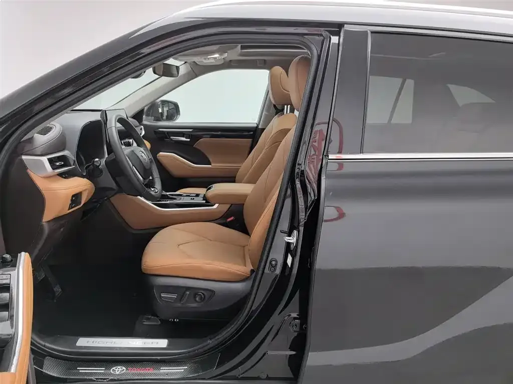 Toyota Highlander 2023 из CN, фото 10