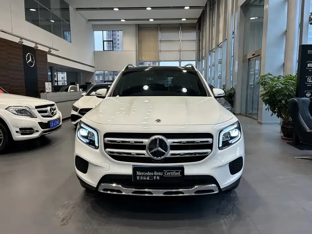 Mercedes-Benz GLB 2023 из CN, фото 2