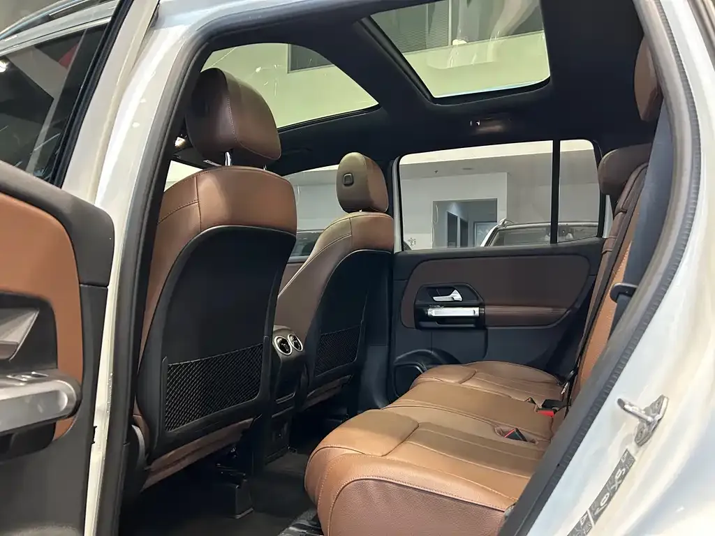 Mercedes-Benz GLB 2023 из CN, фото 8