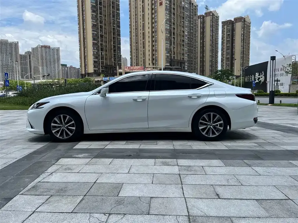 Lexus ES 2021 из CN, фото 7