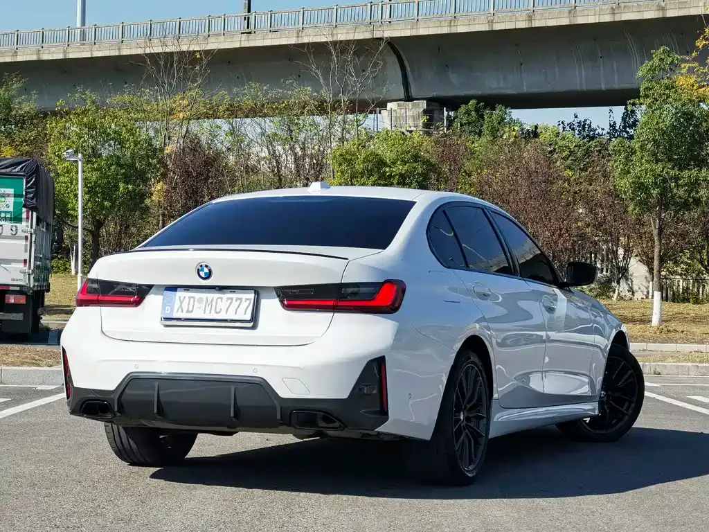 BMW 3 Series 2023 из CN, фото 3