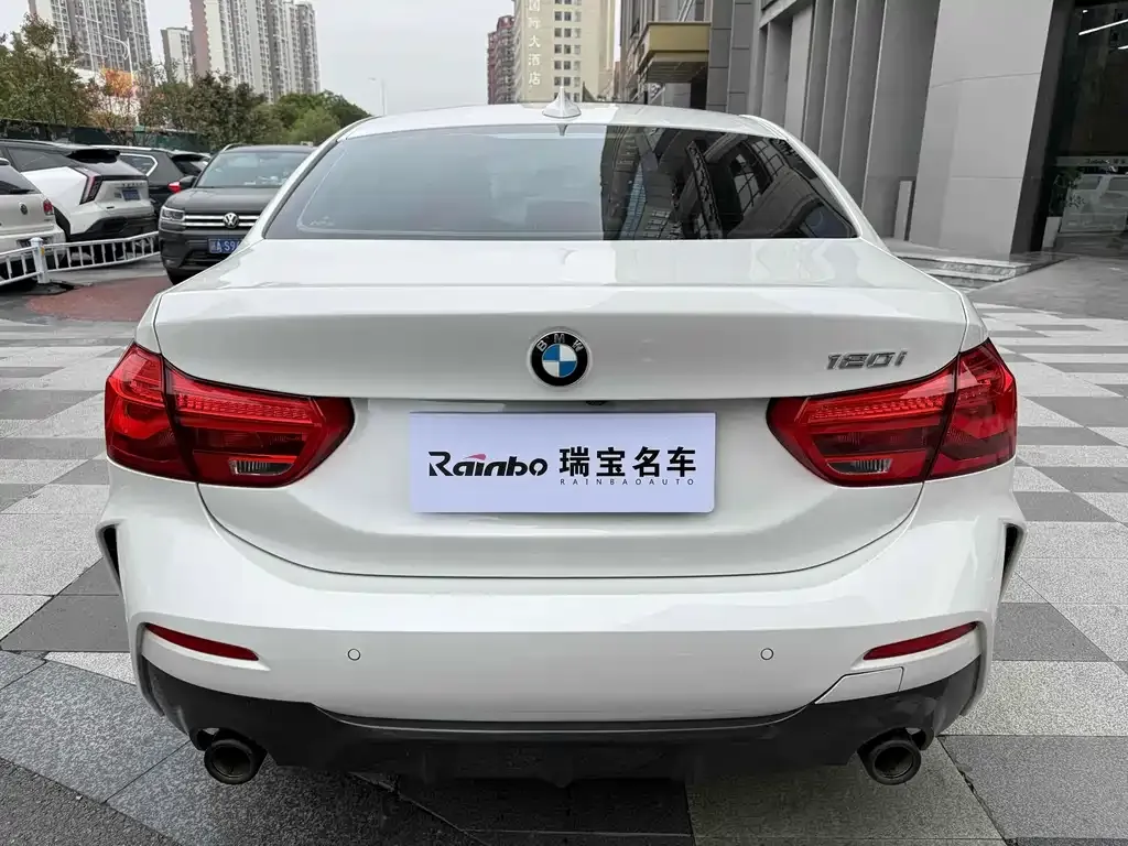 BMW 1 Series 2022 из CN, фото 6