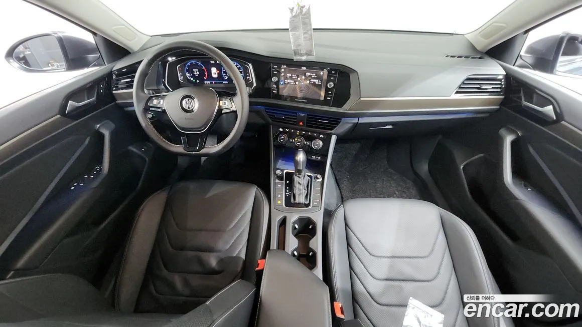 Volkswagen Jetta — фото 7