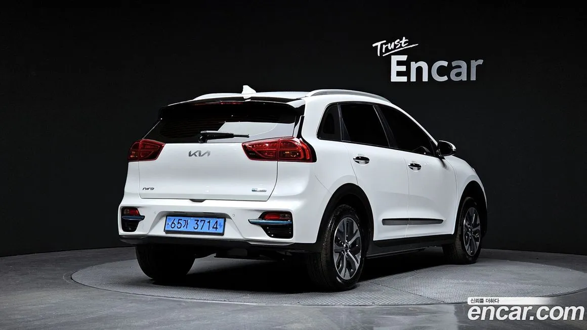 Kia Niro — фото 2