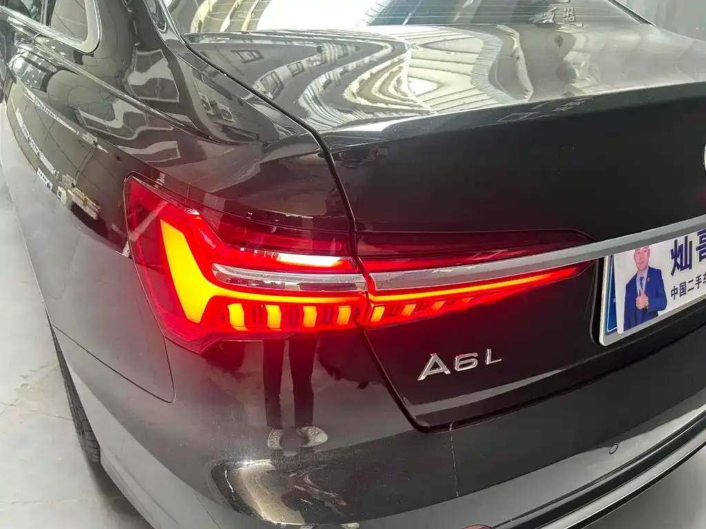 Audi A6L — фото 7