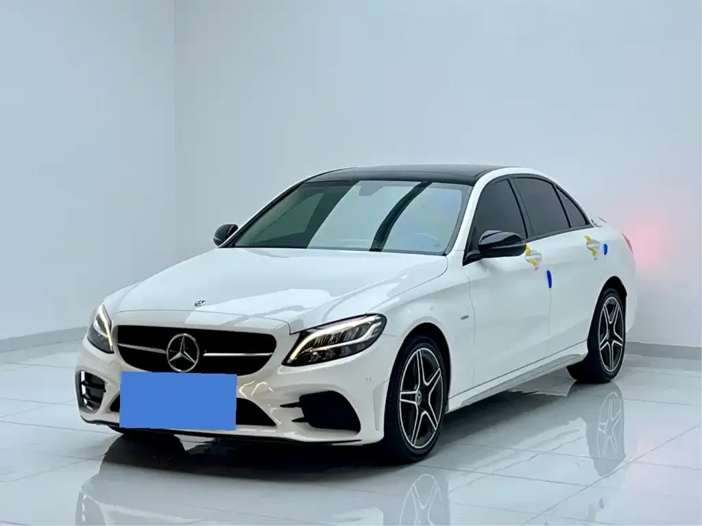 Mercedes-Benz C-Class — фото 1