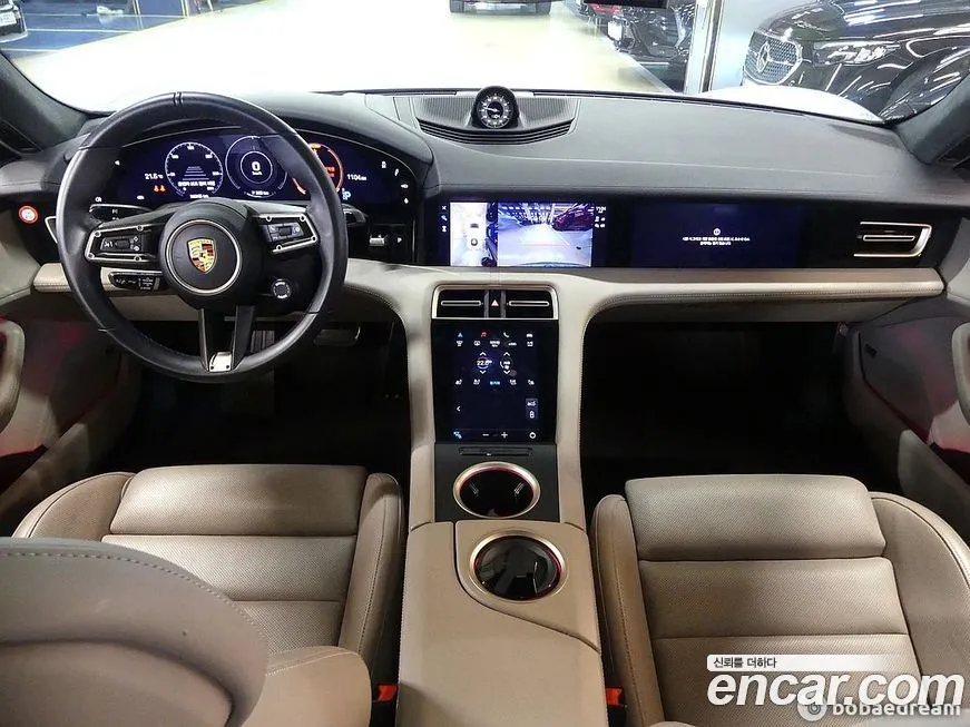 Porsche Taycan 2021 из KR, фото 4